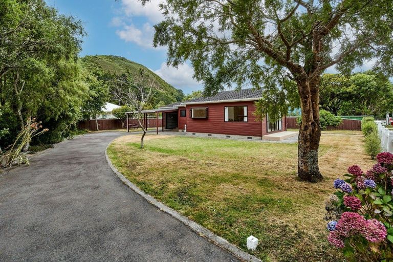 Photo of property in 8 Plateau Road, Te Marua, Upper Hutt, 5018