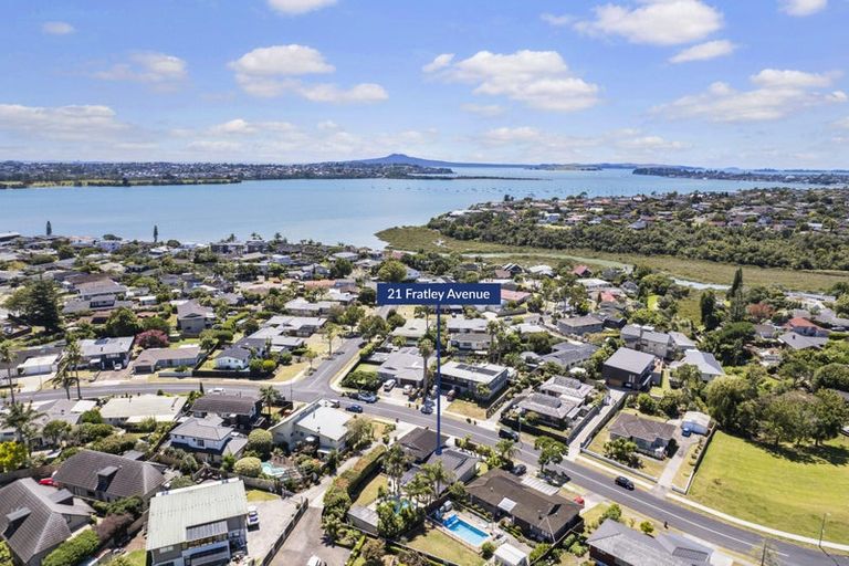 Photo of property in 21 Fratley Avenue, Farm Cove, Auckland, 2012