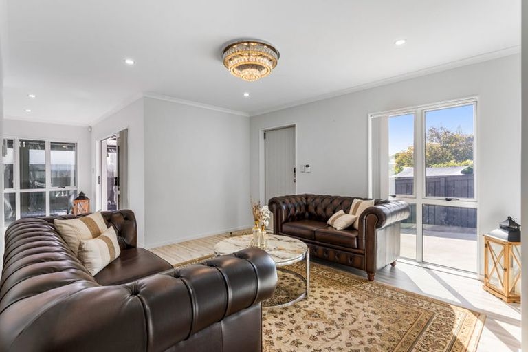 Photo of property in 34a Mcinnes Road, Weymouth, Auckland, 2103