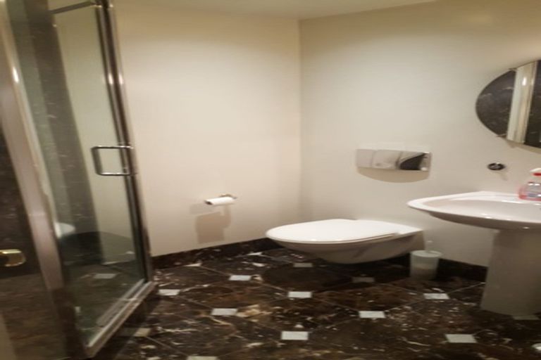 Photo of property in 4/318 Oriental Parade, Oriental Bay, Wellington, 6011