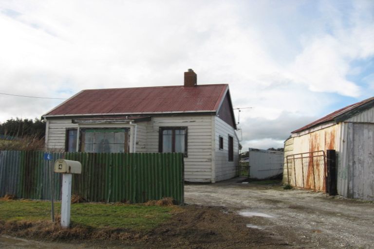 Photo of property in 4 Harewood Road, Woodend, Invercargill, 9877