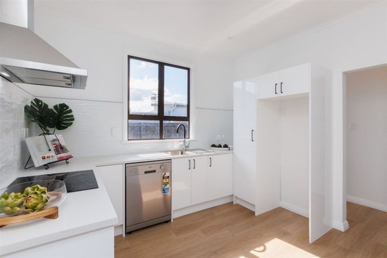 Photo of property in 26 Haydon Street, Roslyn, Palmerston North, 4414