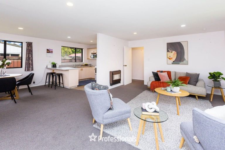 Photo of property in 2/36 Thackeray Street, Trentham, Upper Hutt, 5018