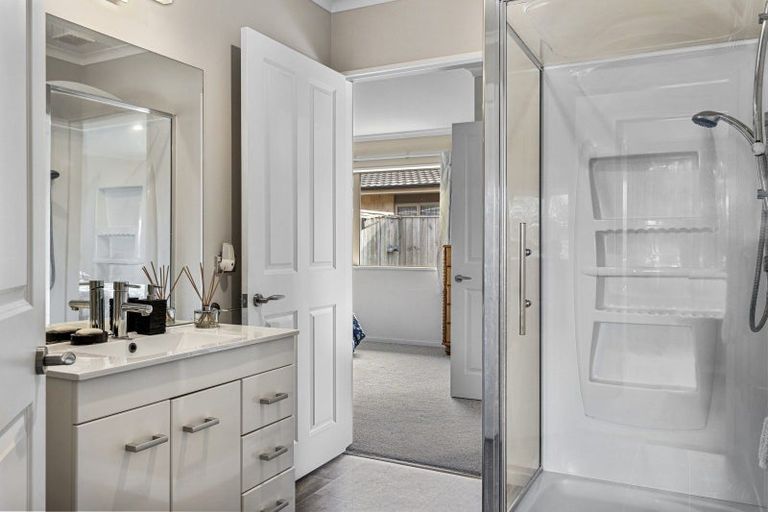 Photo of property in 3 Reeves Road, Rangiora, 7400