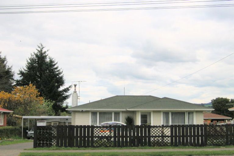 Photo of property in 206 Clayton Road, Mangakakahi, Rotorua, 3015