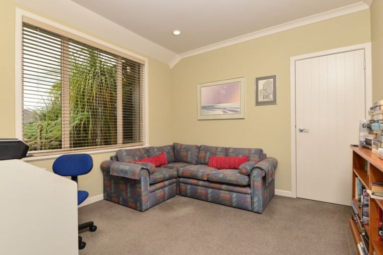 Photo of property in 21 Barrington Drive, Huntington, Hamilton, 3210