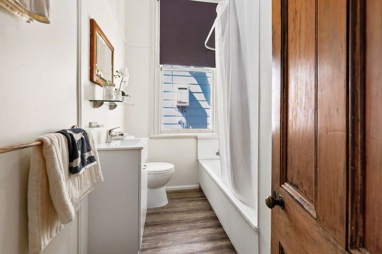 Photo of property in 81 Stanley Street, Berhampore, Wellington, 6023