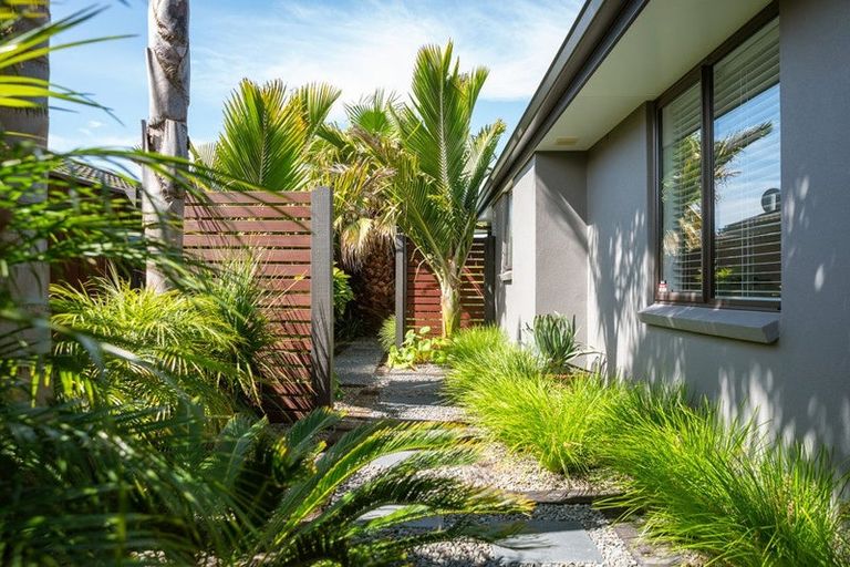 Photo of property in 3 Mcgregor Place, Paraparaumu, 5032