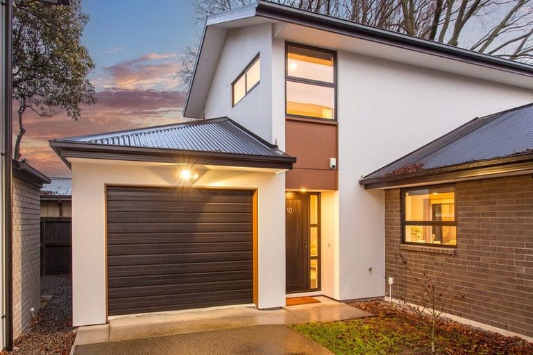 Photo of property in 10 Shingle Street, Sydenham, Christchurch, 8023