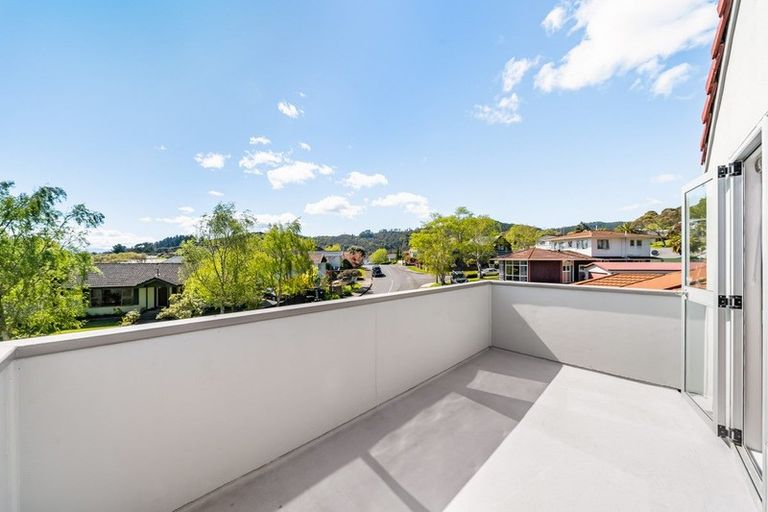 Photo of property in 77 Sunbrae Drive, Silverstream, Upper Hutt, 5019