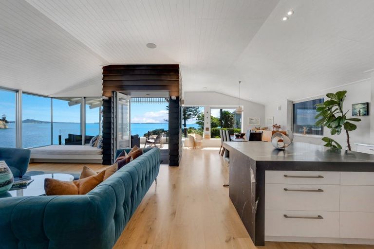 Photo of property in 23 Rangitoto View Road, Cockle Bay, Auckland, 2014