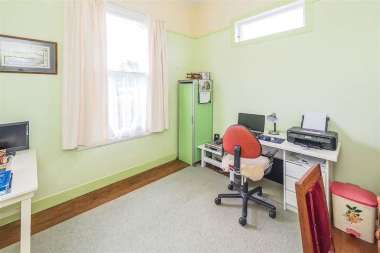 Photo of property in 11 Peakes Road, Saint Johns Hill, Whanganui, 4501