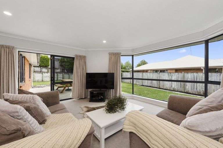 Photo of property in 47 Twickenham Place, Nawton, Hamilton, 3200