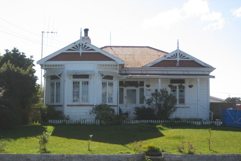 Photo of property in 25 Station Road, Marton, 4710