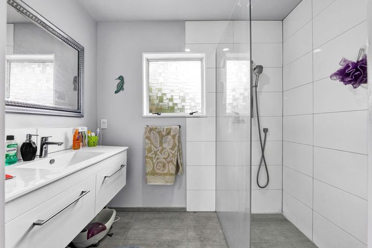 Photo of property in 11 Manuka Place, Hawera, 4610