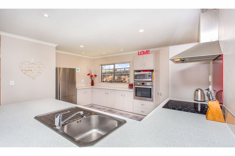 Photo of property in 1734 Kakaramea Road, Ngahinapouri, Hamilton, 3290