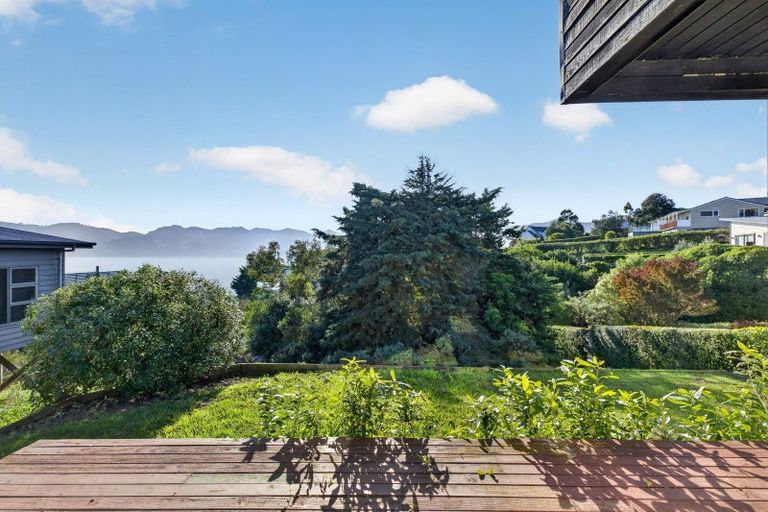 Photo of property in 38 Emerson Crescent, Diamond Harbour, 8971