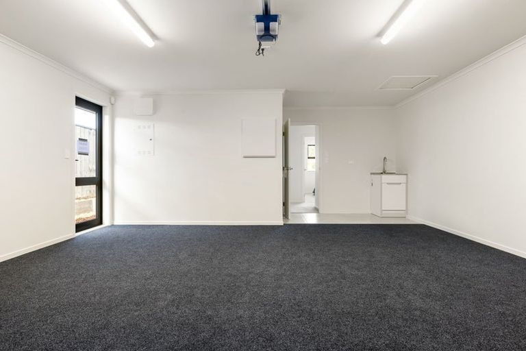 Photo of property in 10 Oralee Terrace, Peacocke, Hamilton, 3206