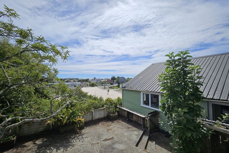 Photo of property in 8 Masters Street, Greymouth, 7805