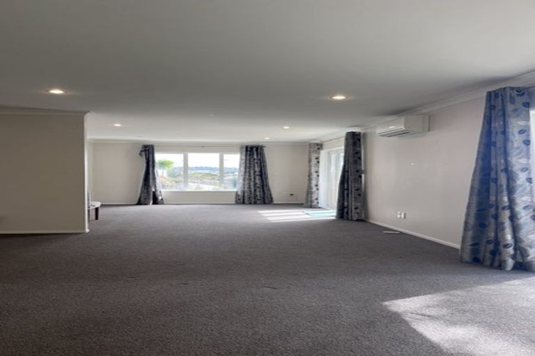 Photo of property in 873a Beach Road, Waiake, Auckland, 0630