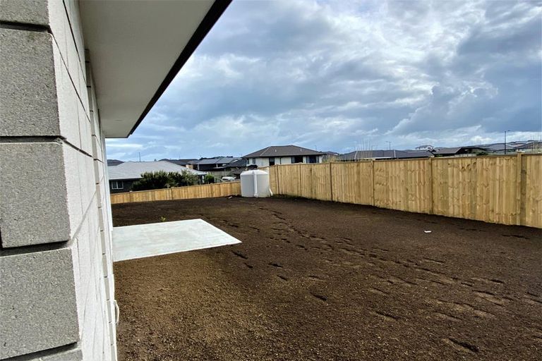 Photo of property in 57 Mclarin Road, Glenbrook, 2681