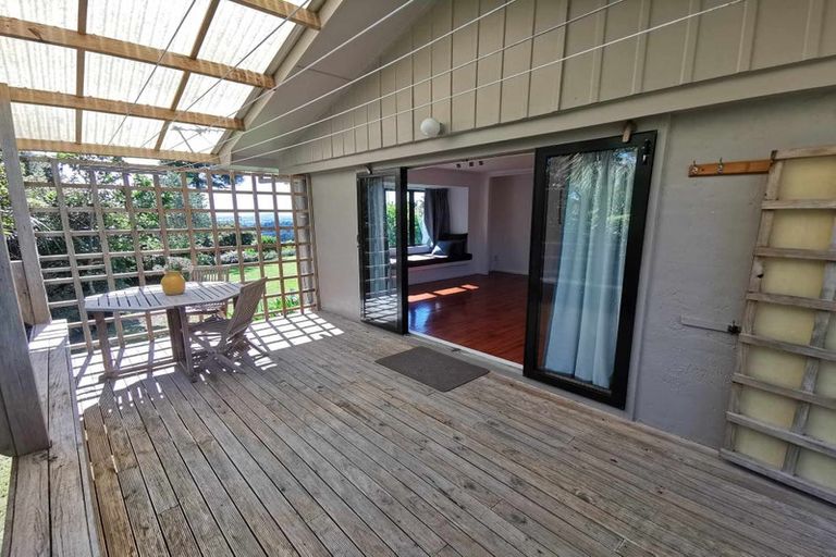 Photo of property in 55 Crows Road, Swanson, Auckland, 0614