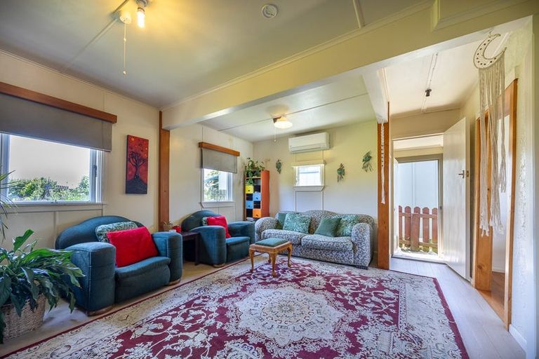 Photo of property in 23 Kelly Street, Baylys Beach, Dargaville, 0377