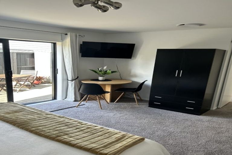 Photo of property in 35 Langana Avenue, Browns Bay, Auckland, 0630