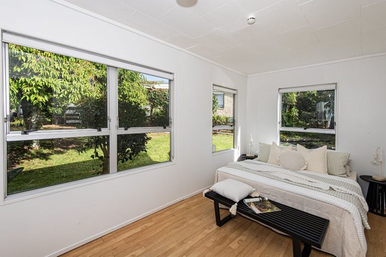 Photo of property in 25 Wolfe Street, Regent, Whangarei, 0112