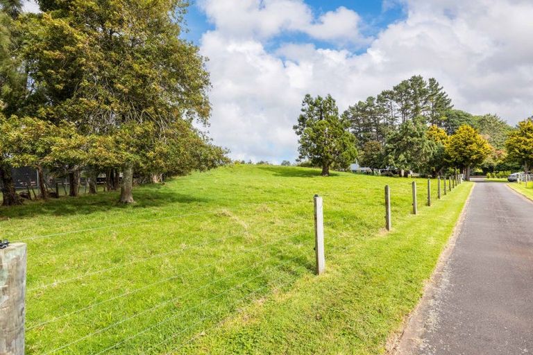 Photo of property in 42 Ridgewood Drive, Ridgewood, New Plymouth, 4371