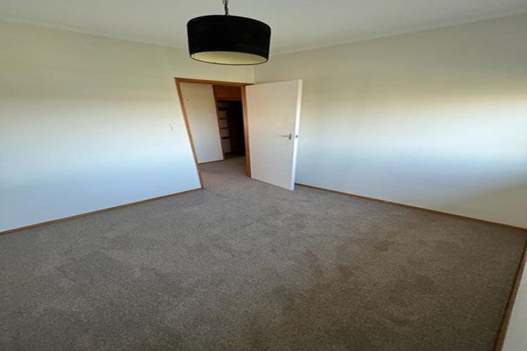 Photo of property in 9 Ellesmere Crescent, Pakuranga Heights, Auckland, 2010
