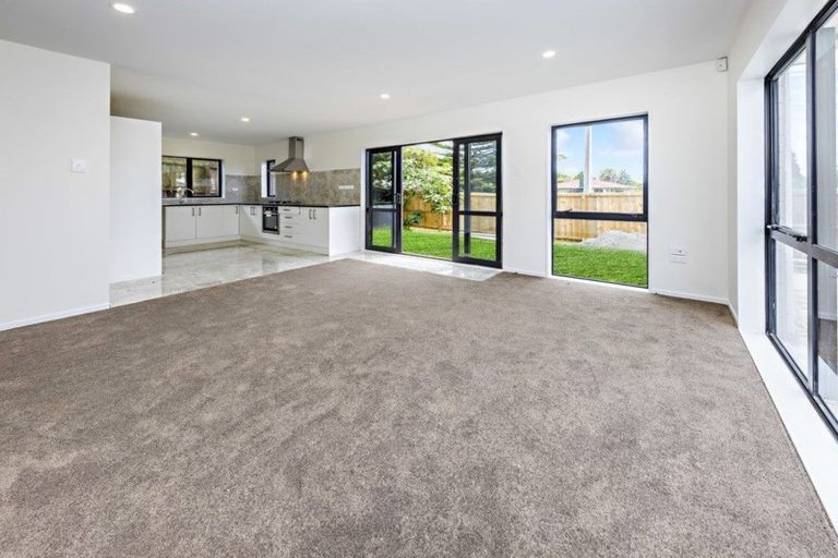 Photo of property in 42d Landon Avenue, Mangere East, Auckland, 2024