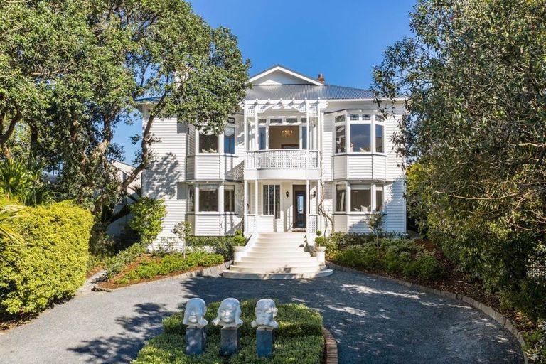 Photo of property in 55 Stanley Point Road, Stanley Point, Auckland, 0624