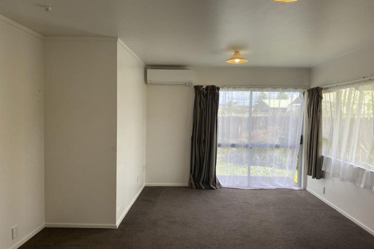 Photo of property in 6 Ballagh Close, Onerahi, Whangarei, 0110