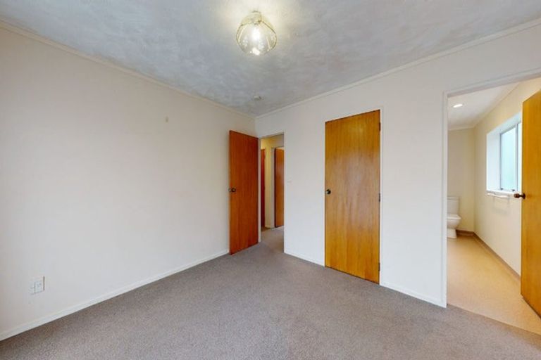 Photo of property in 142 Mazengarb Road, Paraparaumu, 5032