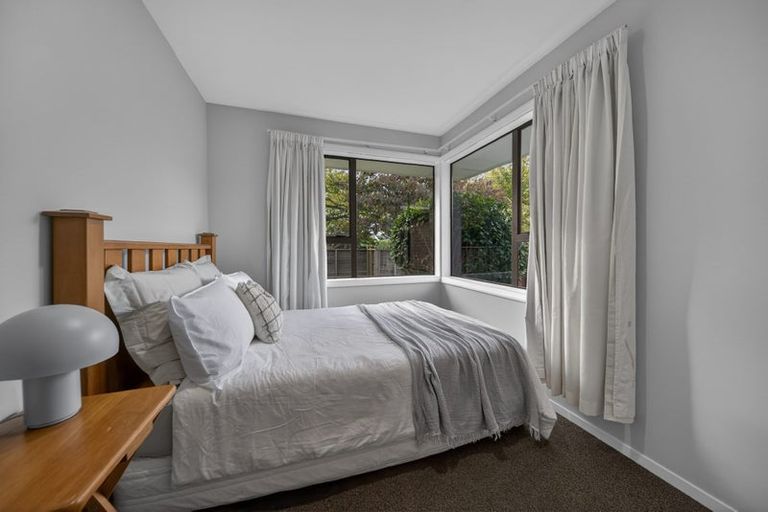 Photo of property in 6 Blossomdale Place, Bishopdale, Christchurch, 8053