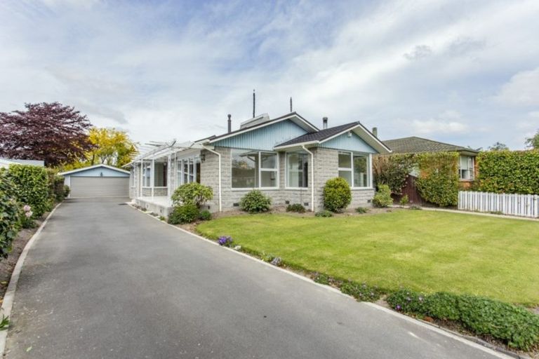 Photo of property in 3 Glenavon Place, Ilam, Christchurch, 8041