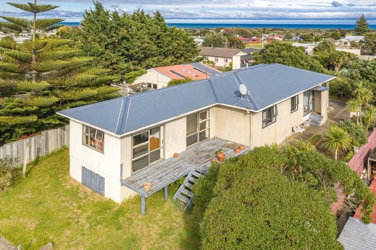 Photo of property in 43b Bamber Street, Castlecliff, Whanganui, 4501