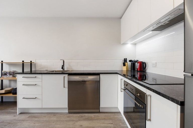 Photo of property in 104/1 Village Quarter Lane, Frankton, Hamilton, 3204