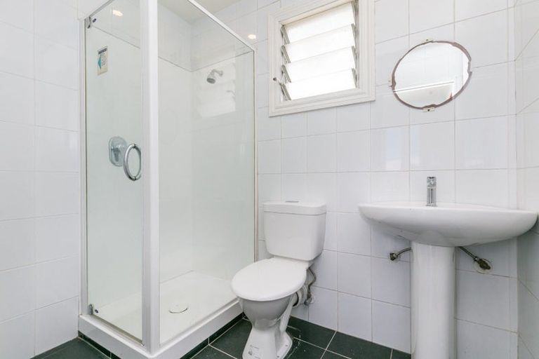 Photo of property in 87 Tasman Street, Mount Cook, Wellington, 6021