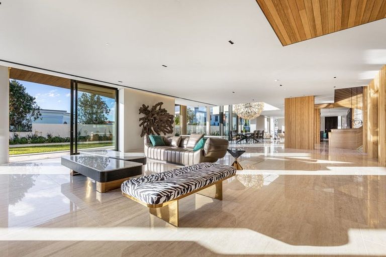 Photo of property in 92 Paritai Drive, Orakei, Auckland, 1071