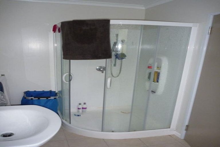 Photo of property in 8 Abbey Way, Whitby, Porirua, 5024