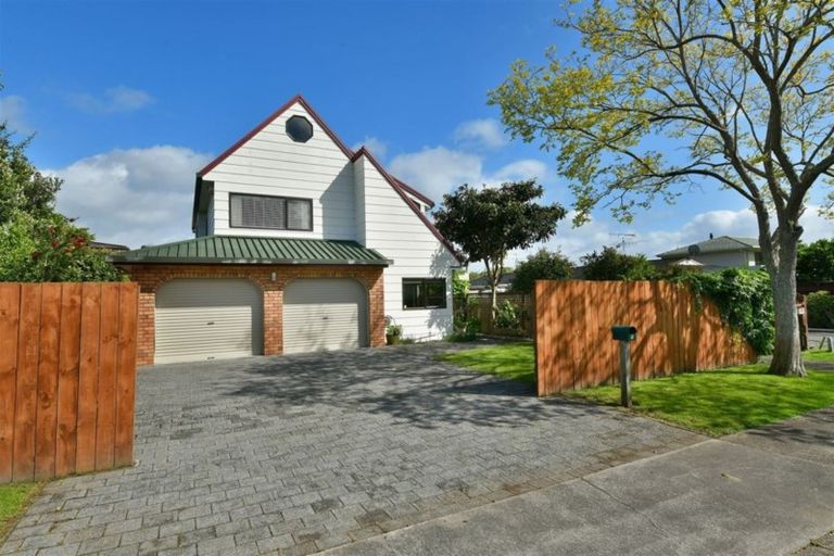 Photo of property in 15 Motuora Road, Manly, Whangaparaoa, 0930