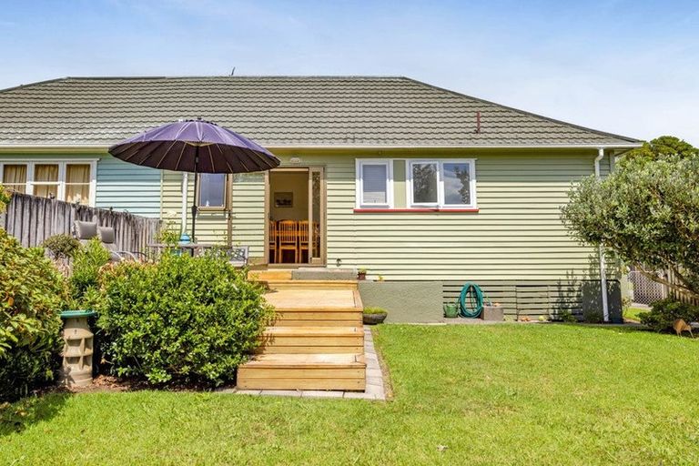 Photo of property in 14 Plympton Street, Brooklands, New Plymouth, 4310