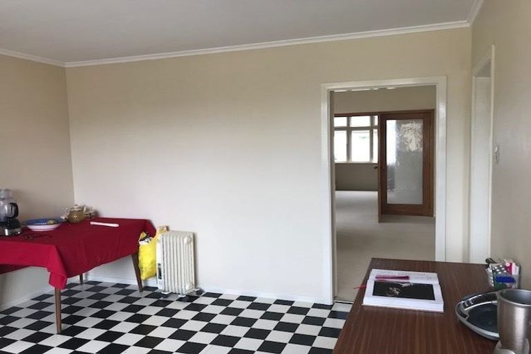 Photo of property in 3 Toru Street, Lyall Bay, Wellington, 6022