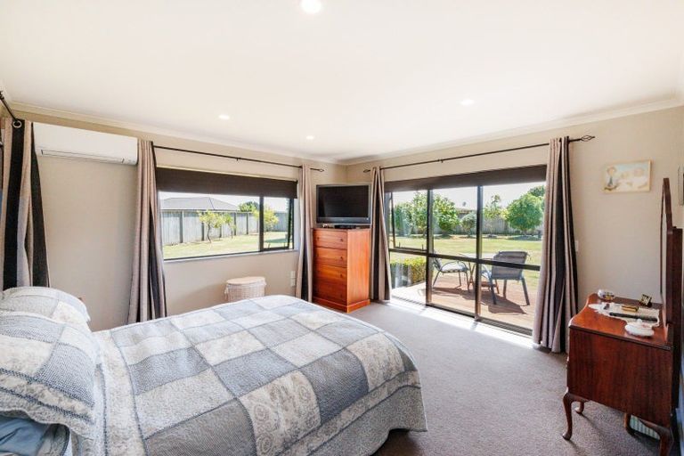 Photo of property in 92 Mount Taylor Drive, Feilding, 4775