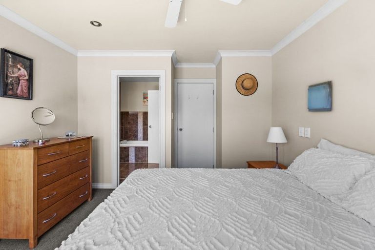 Photo of property in 101a Taradale Road, Onekawa, Napier, 4110