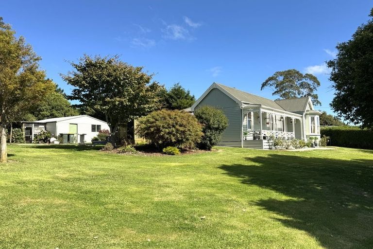 Photo of property in 4 Hinahina Road, Owaka, 9586