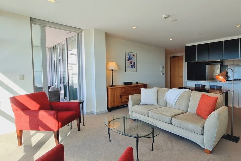 Photo of property in 9 Chews Lane, Wellington Central, Wellington, 6011