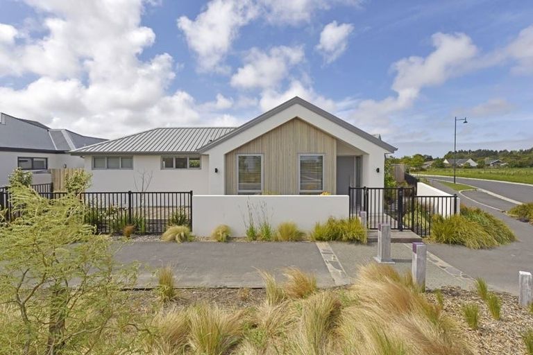 Photo of property in 8 Manarola Road, Halswell, Christchurch, 8025